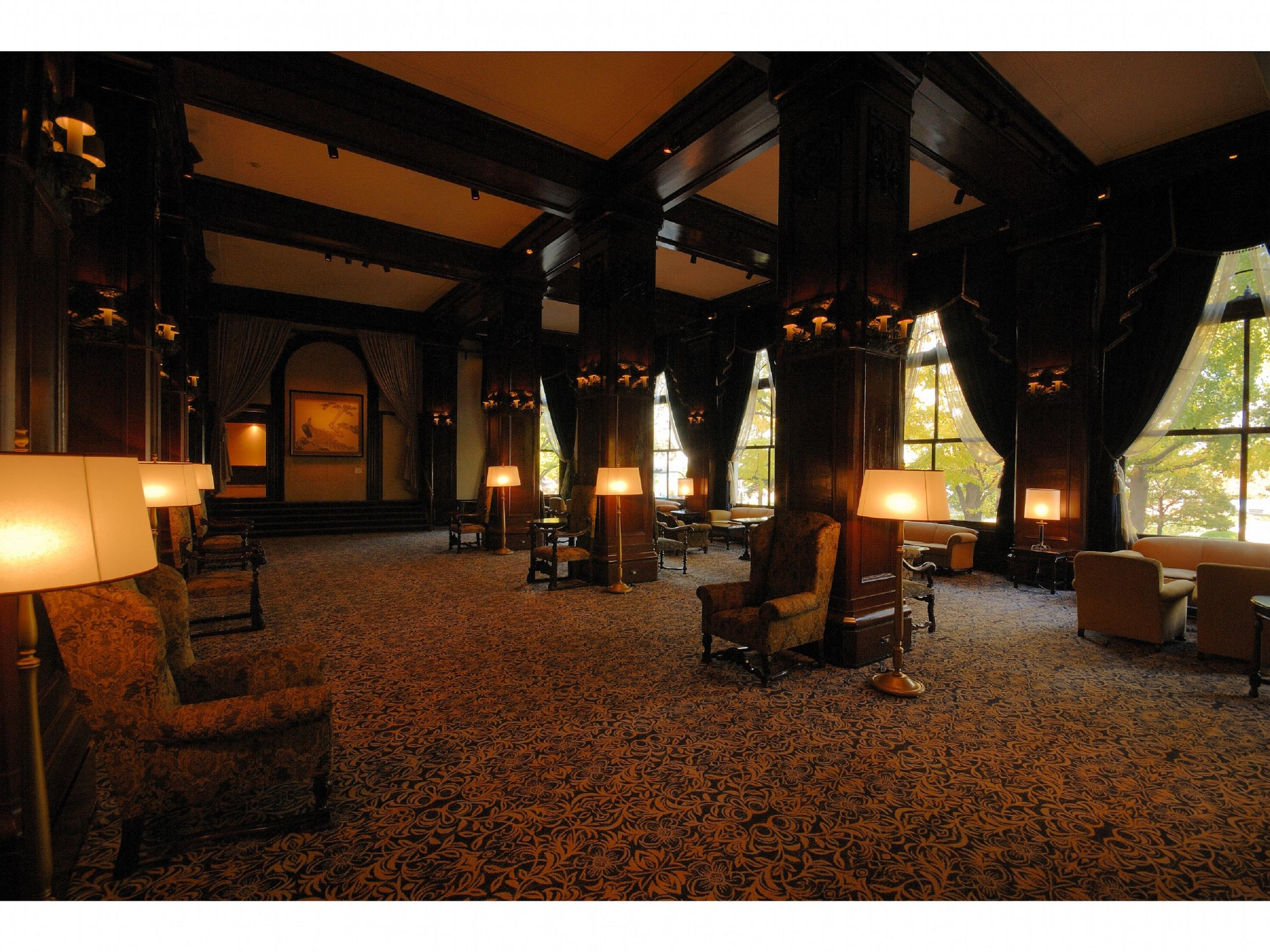 Hotel New Grand Йокогама Экстерьер фото The lobby of the Inn at the Opera