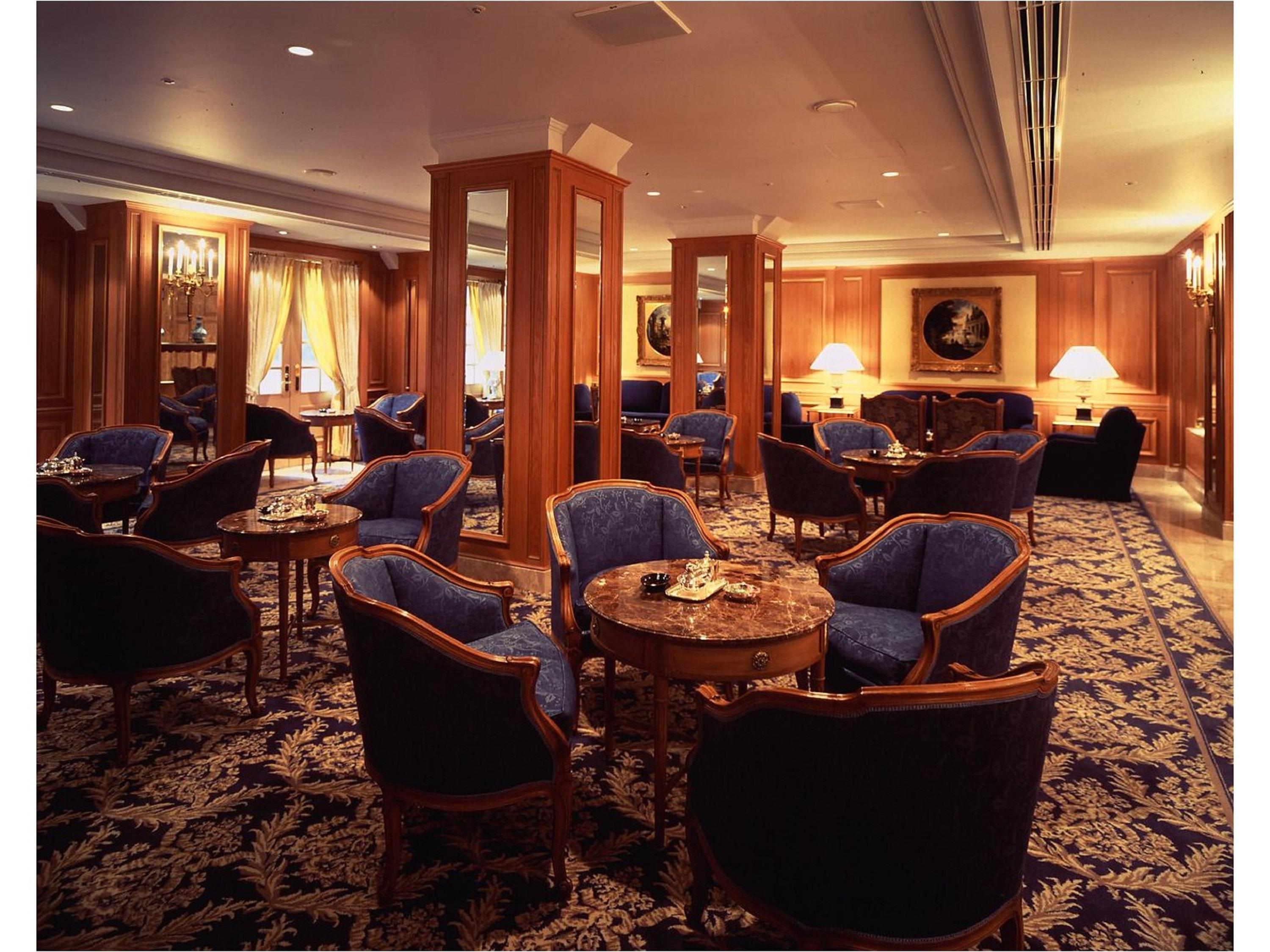 Hotel New Grand Йокогама Экстерьер фото The lounge at the airport
